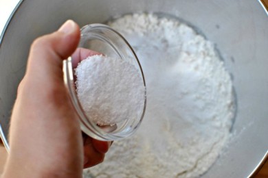 Домашние медово-горчичные кренделя - приготовление