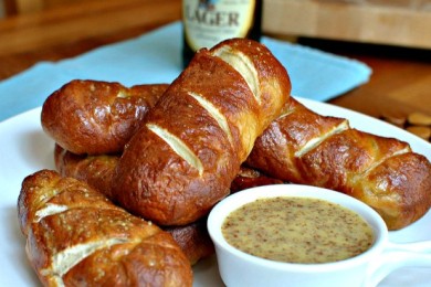 Домашние медово-горчичные кренделя - приготовление