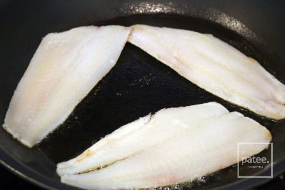 Жаренная рыба с приправами и сальсой. - Шаг 4