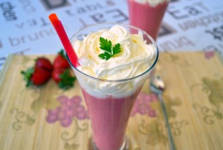 Клубничный смузи