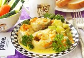 Рыба нототения с овощами в сметане