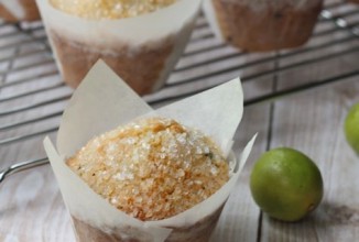 Лаймовые кексы с черникой