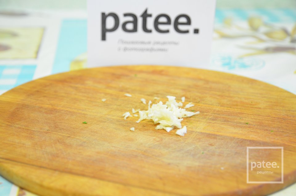 Котлеты из индейки в соусе из шампиньонов - Шаг 3