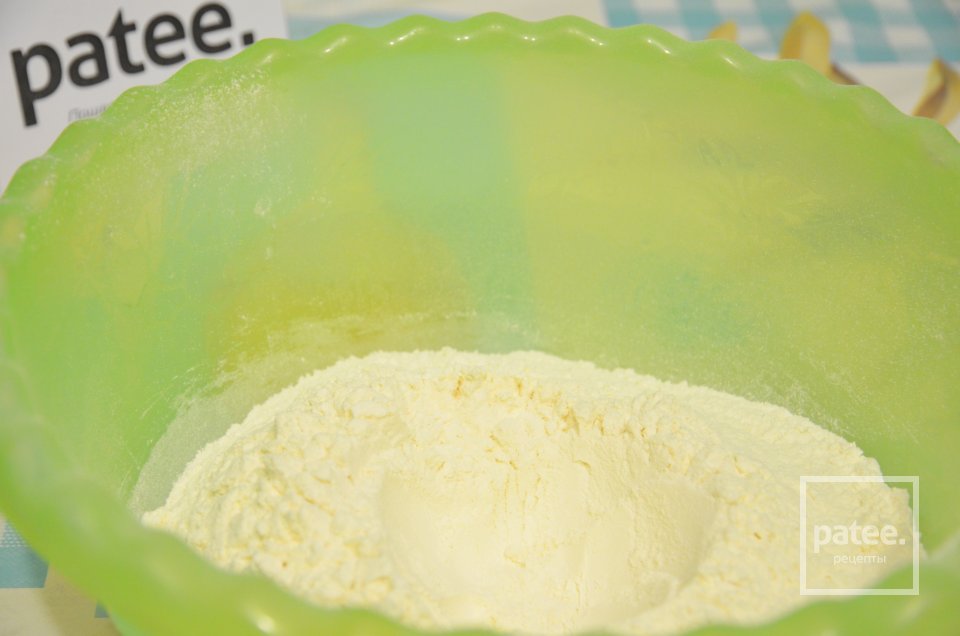 Чернично-сметанный пирог - Шаг 1