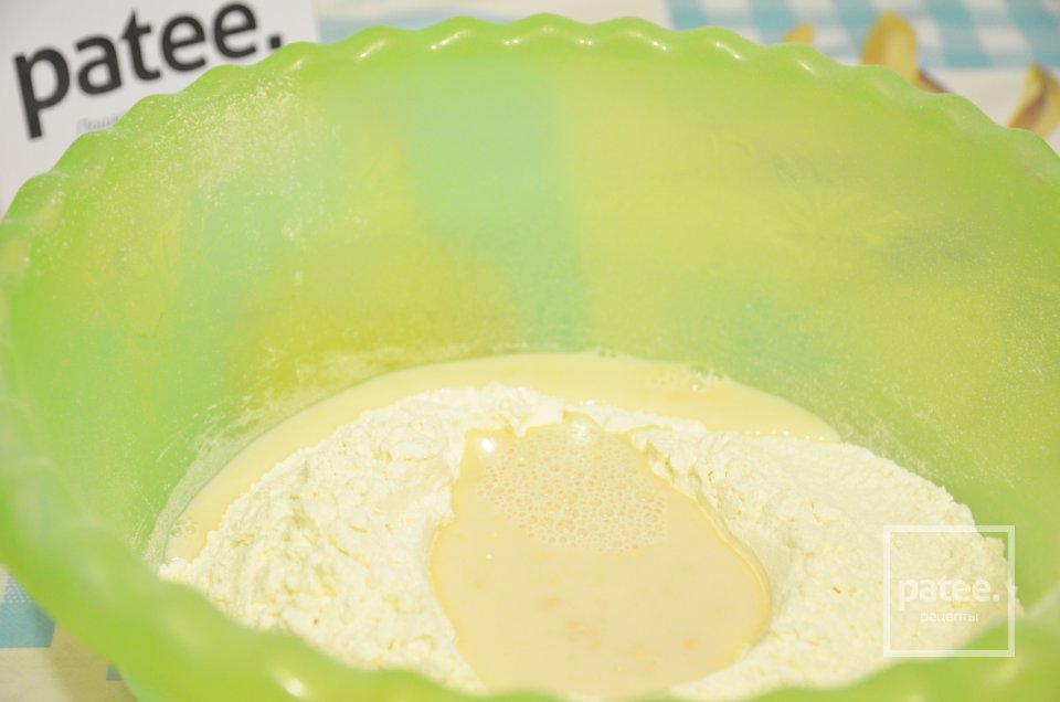 Чернично-сметанный пирог - Шаг 6