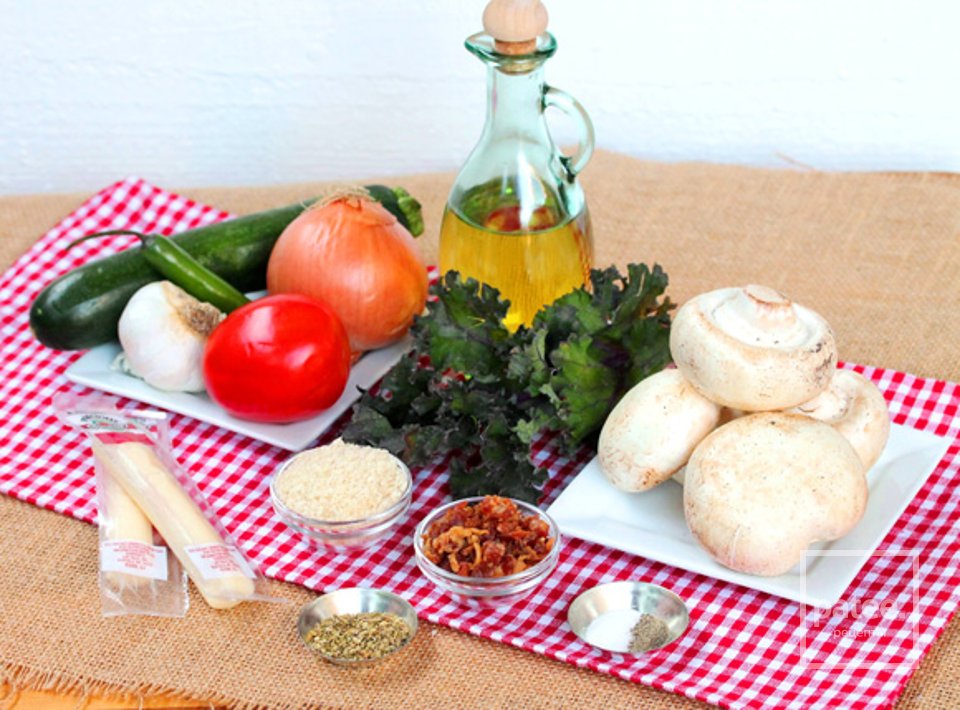 Грибы, фаршированные беконом и овощами - Шаг 1