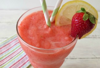 Клубнично-лимонный фраппе