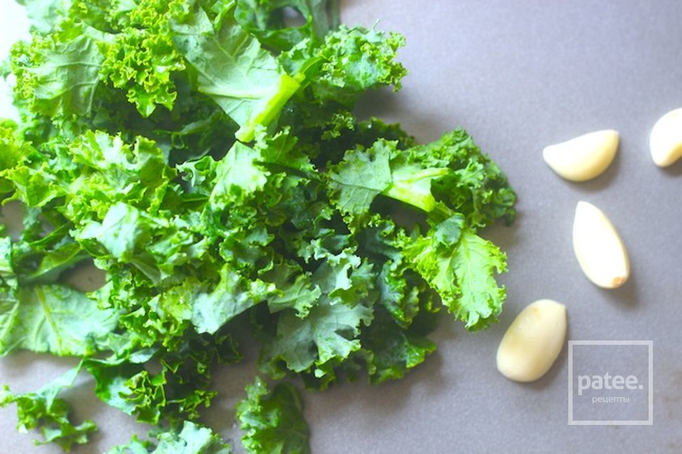 Капуста кале с кунжутом - Шаг 1