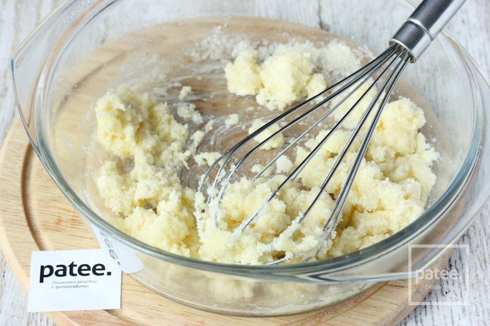 Пирог с клубникой и ежевикой - Шаг 3