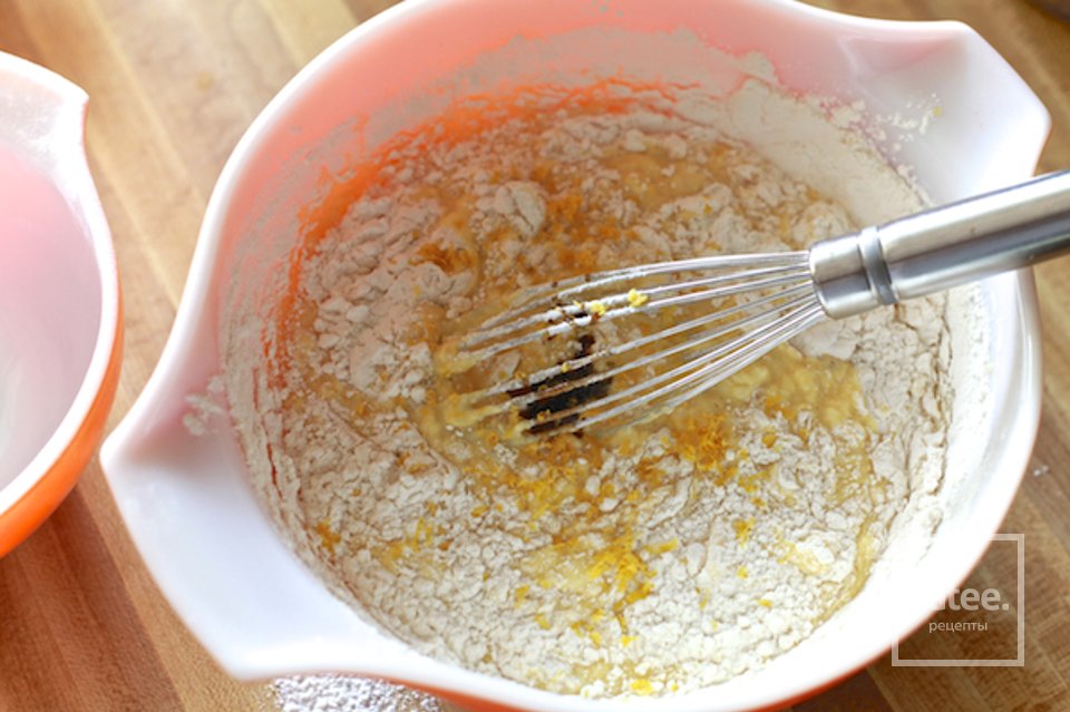 Датские блины с муссом и вишней - Шаг 7