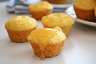 Мини-кексы с апельсином и кукурузой