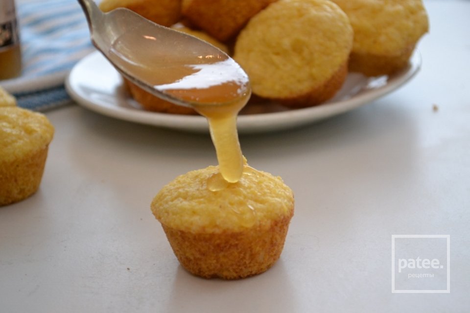 Мини-кексы с апельсином и кукурузой - Шаг 8