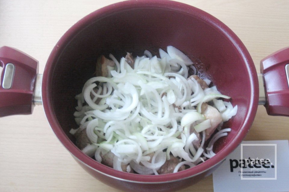 Свинина с баклажанами в пиве - Шаг 5