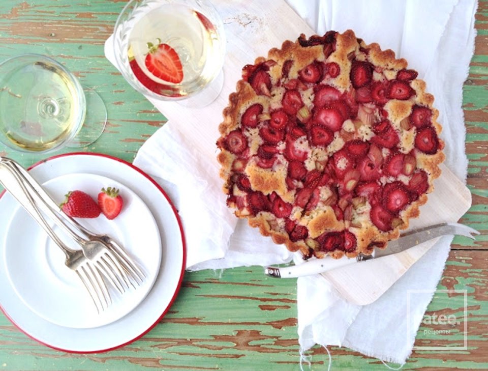 Киш с клубникой и ревенем - Шаг 14