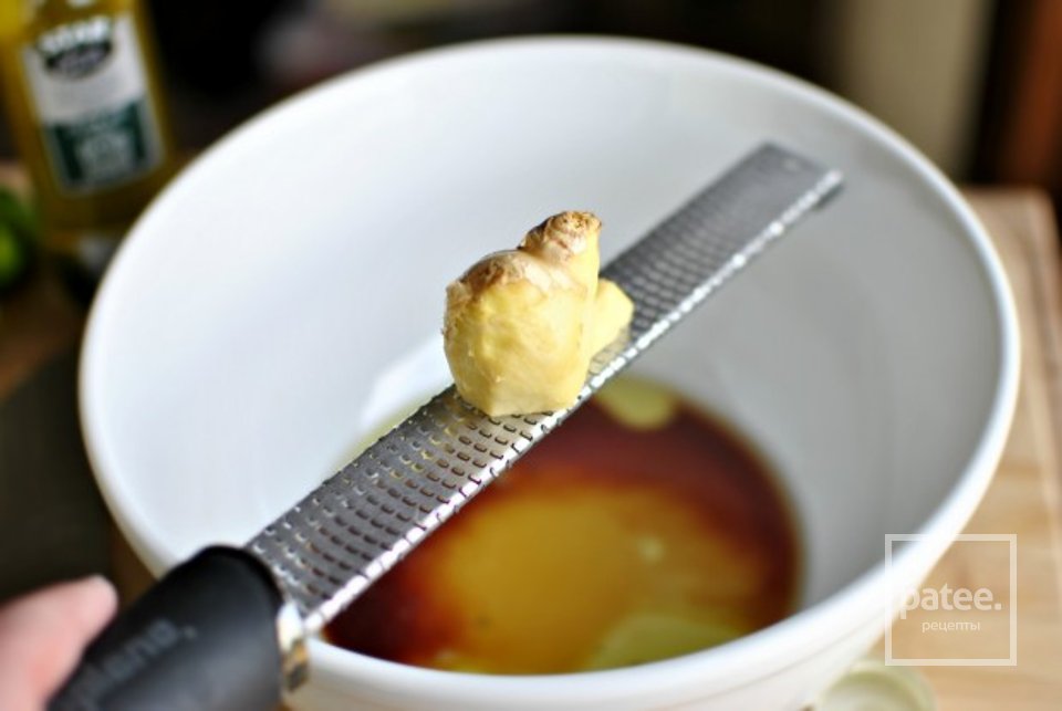 Капустный салат с морковью и шпинатом - Шаг 6