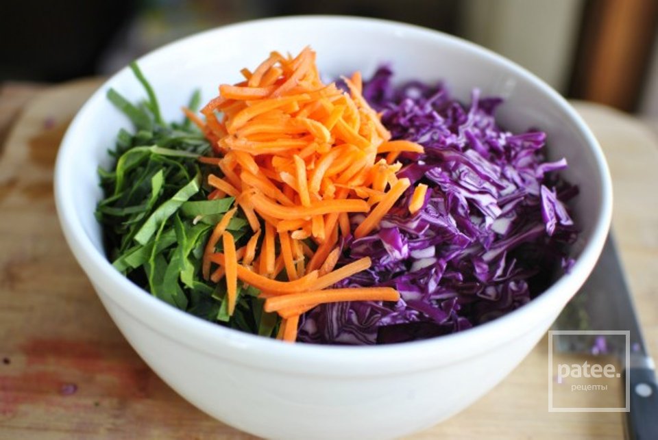 Капустный салат с морковью и шпинатом - Шаг 13