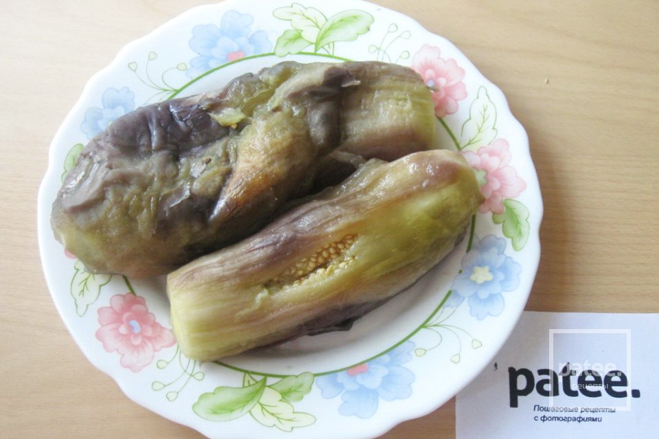 Острая икра из баклажанов с отварными яйцами - Шаг 6