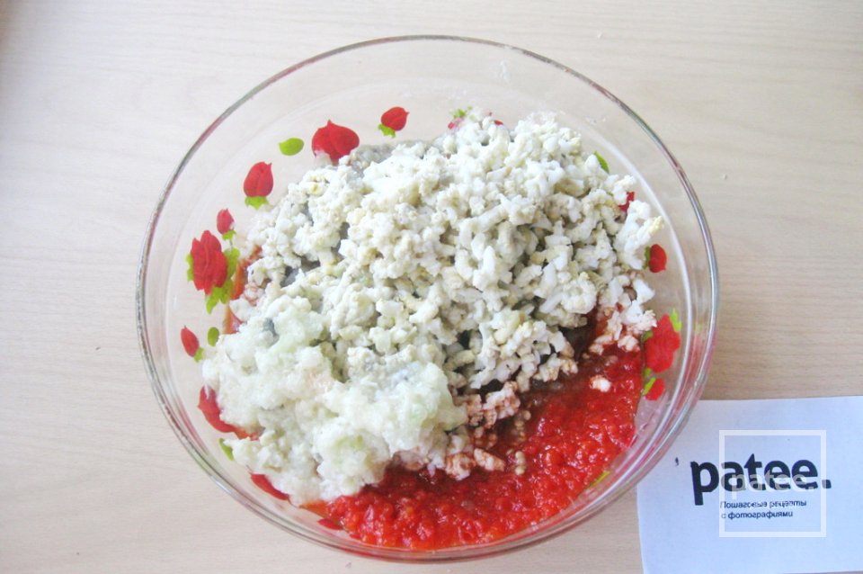 Острая икра из баклажанов с отварными яйцами - Шаг 10