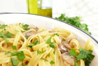 Фетучини карбонара