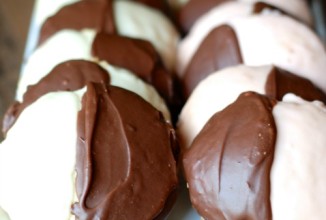 Печенье с шоколадной глазурью