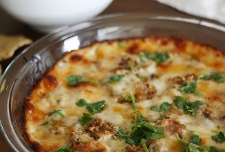 Кесо Фундидо с грибами и чесноком