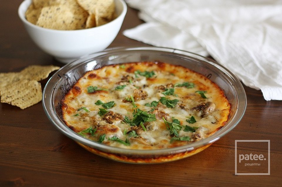 Кесо Фундидо с грибами и чесноком - Шаг 12