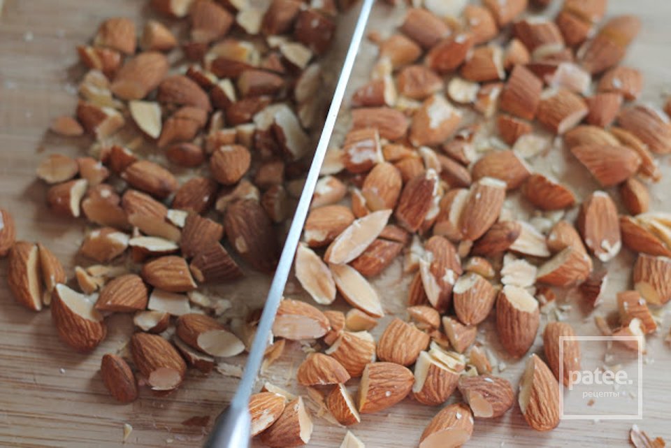 Гранола с кешью и миндалем - Шаг 1