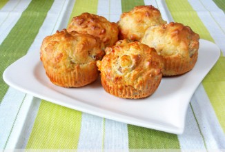 Маффины с сыром и ветчиной