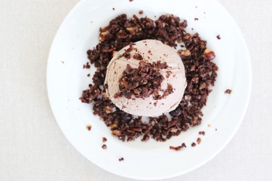 Рецепт Мороженое с шоколадной гранолой