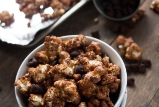 Шоколадно-карамельный попкорн