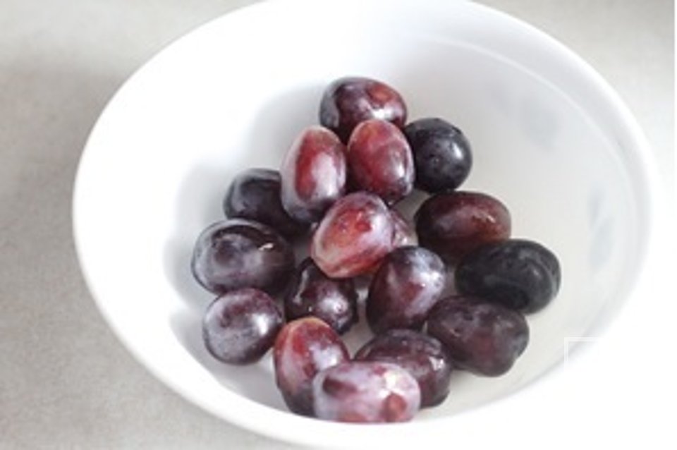 Пицца с виноградом и сыром фета - Шаг 9