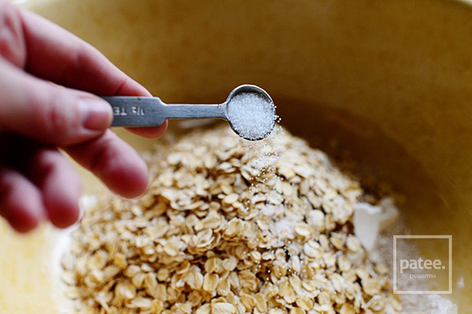 Банановые маффины с изюмом и орехами - Шаг 5