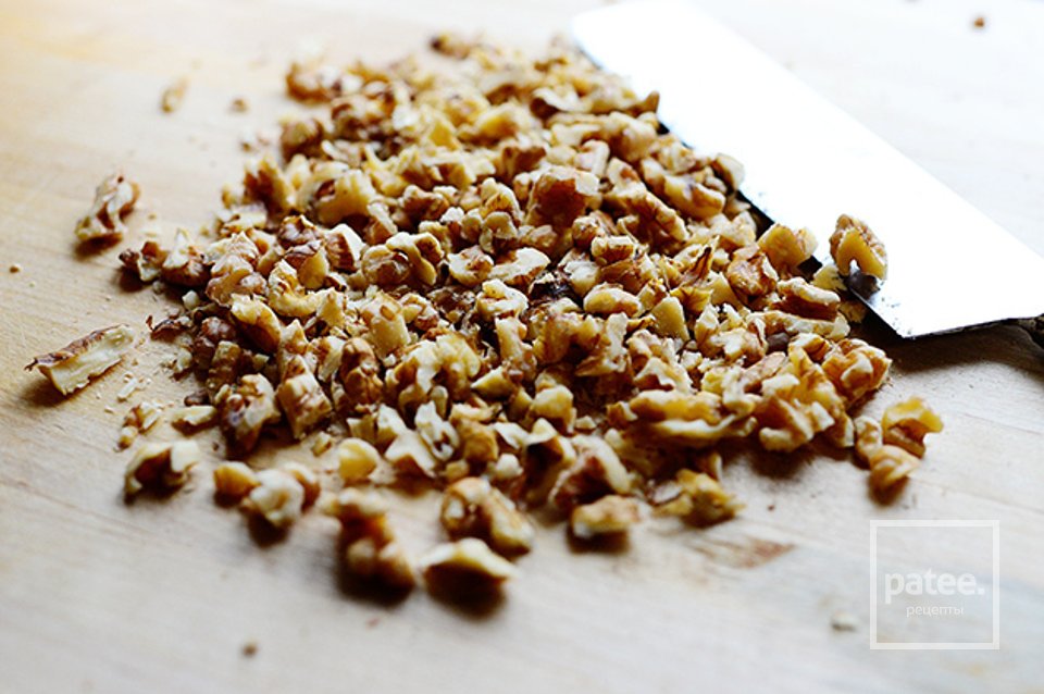 Банановые маффины с изюмом и орехами - Шаг 9