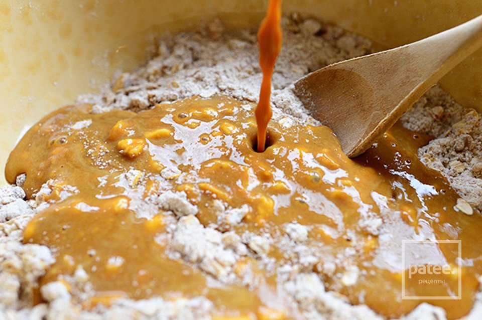 Банановые маффины с изюмом и орехами - Шаг 22