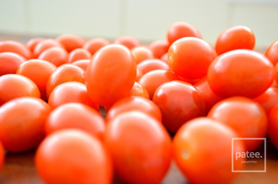 Омлет с печеными помидорами и сыром - Шаг 2