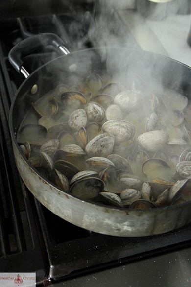 Мидии в винном соусе - Шаг 6