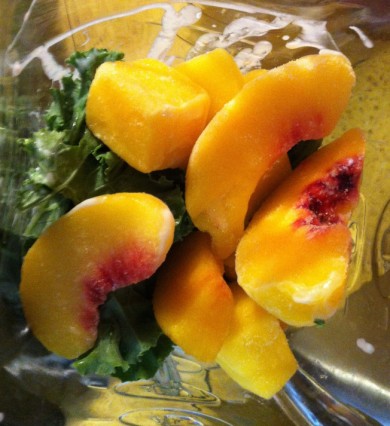 Фруктовый смузи с капустой кале - Шаг 3