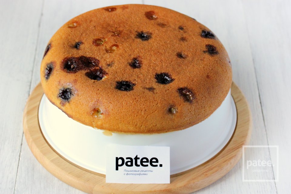 Пирог с виноградом на оливковом масле в мультиварке - Шаг 16