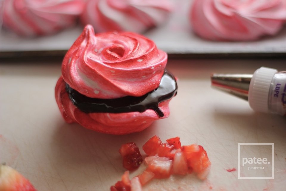 Безе с шоколадной начинкой - Шаг 12