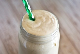 Молочный шейк с бананами