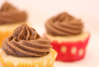 Ванильные кексы с шоколадным кремом