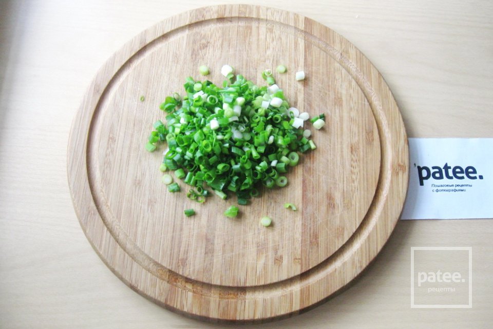 Салат из индейки с сыром и зеленым горошком - Шаг 5