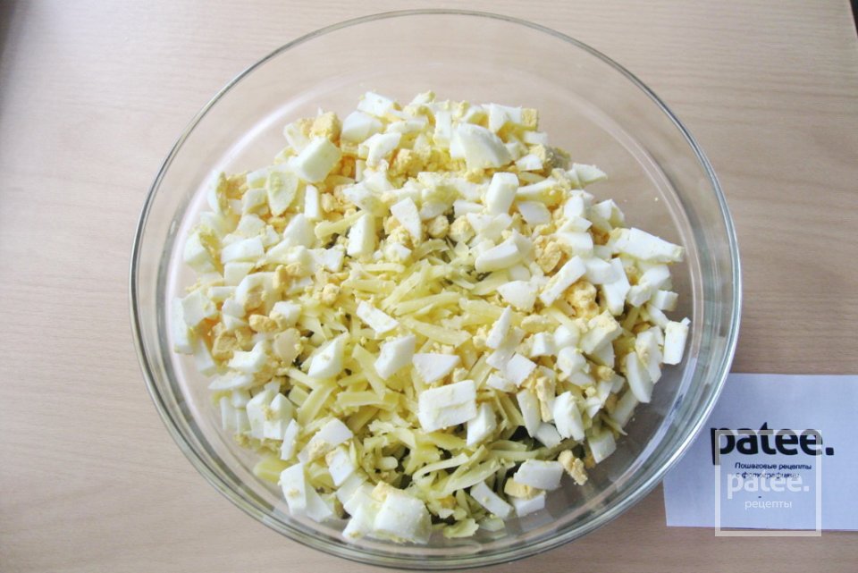 Салат из индейки с сыром и зеленым горошком - Шаг 12