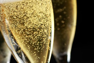 Компании Apple запретили выпускать iPhone в цвете «шампанское»