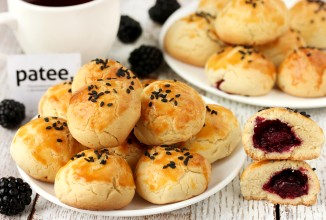 Песочное печенье с ежевикой