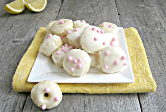 Лимонные пончики с глазурью