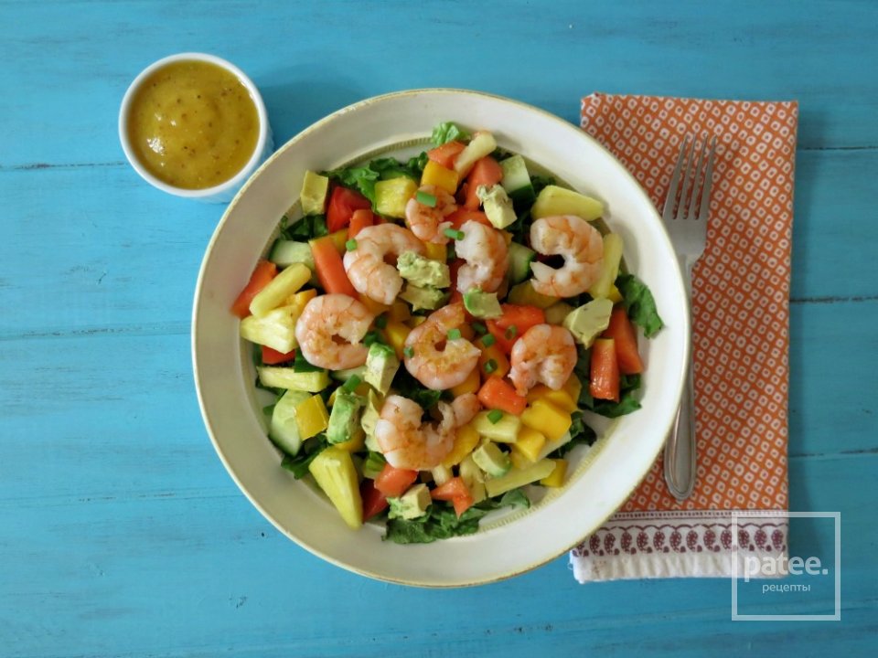 Тропический салат с креветками - Шаг 9