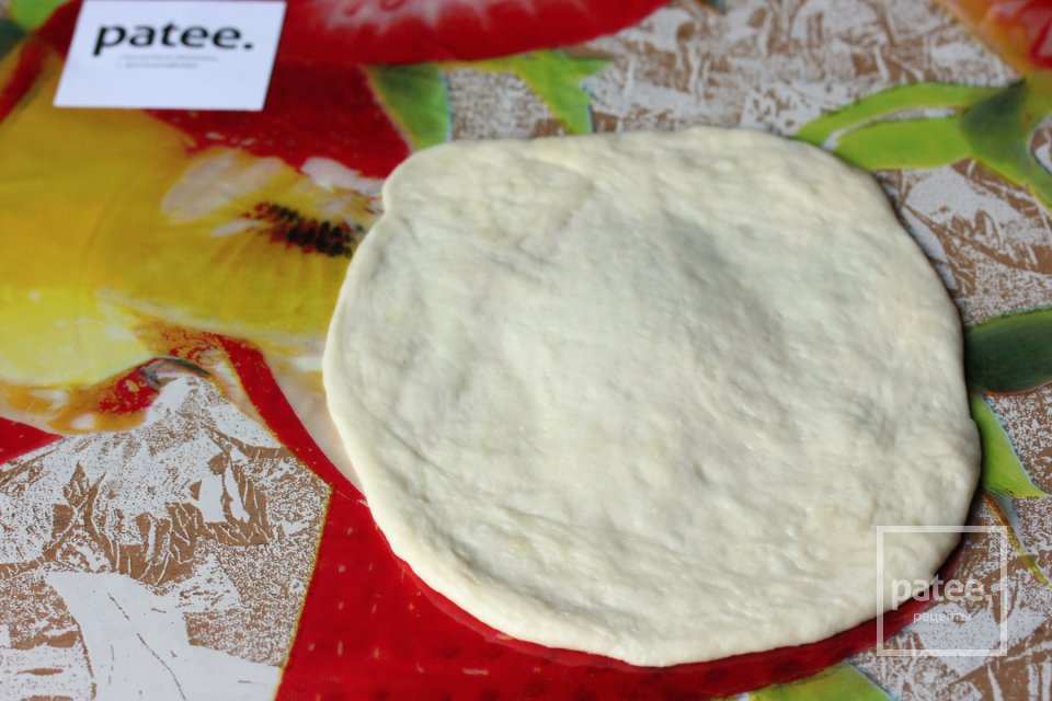 Пирожки из дрожжевого теста с абрикосами - Шаг 9