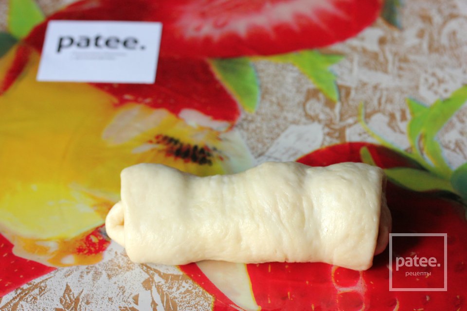 Пирожки из дрожжевого теста с абрикосами - Шаг 12