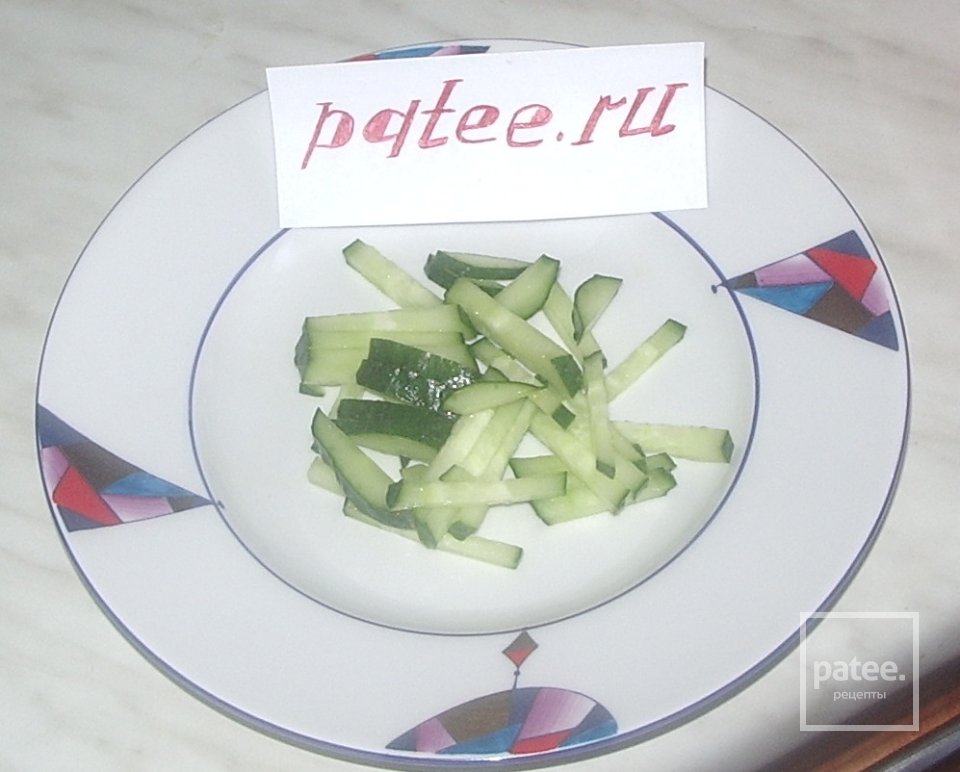 Салат Эмилия из свежих овощей и фруктов - Шаг 4